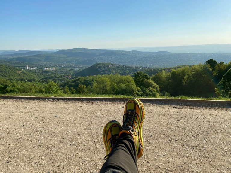 Nyári edzések – nordic walking edzés a Budai-hegyekben